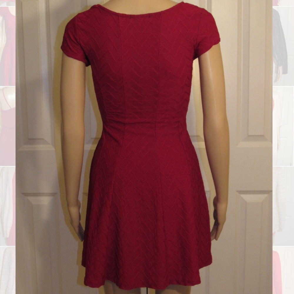 CHARLOTTE RUSSE Dress - Picture 3 of 3